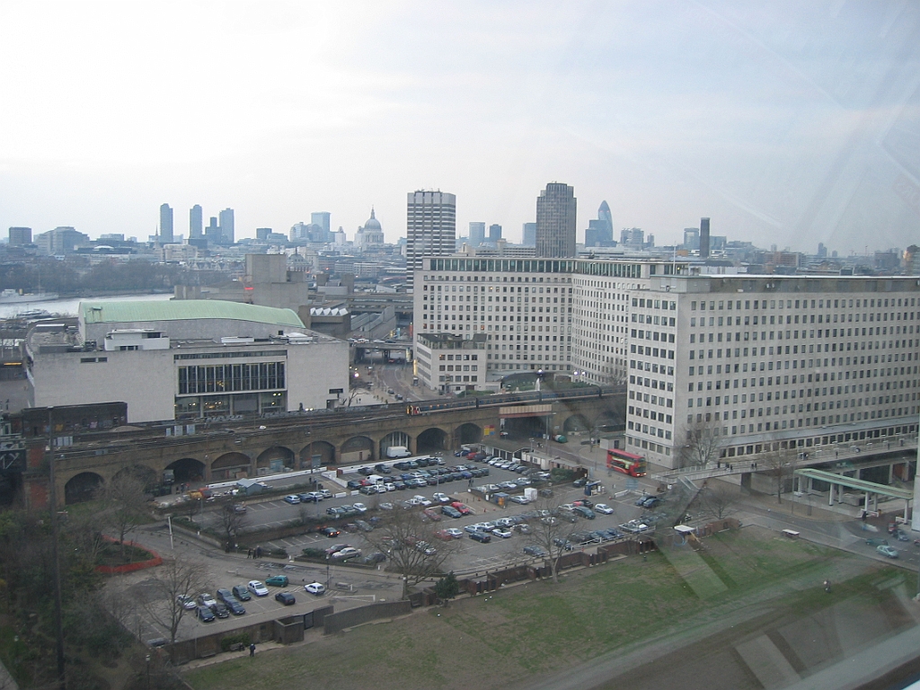 044 Dans London Eye Wheel.jpg